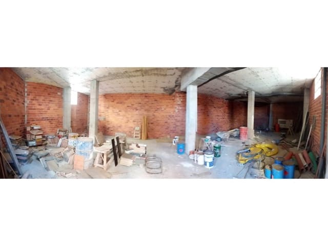 Commercial for sale in Ares - € 75,000 (Ref: 6115543)