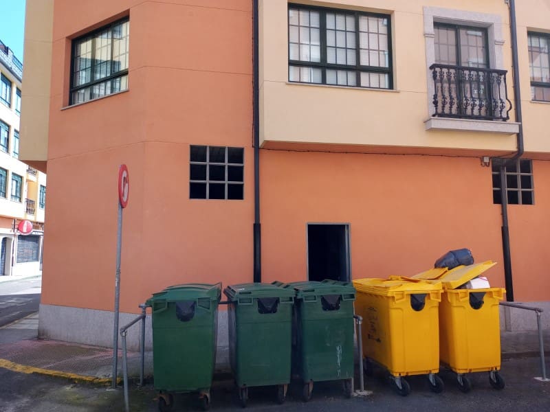 Erhverv til salg i Ares - € 75.000 (Ref: 6115543)