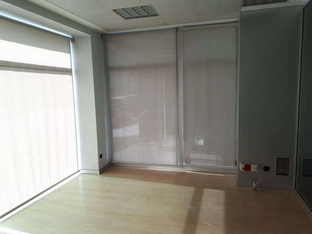 Kommersiell til salgs i Ferrol - € 120 000 (Ref: 6343552)