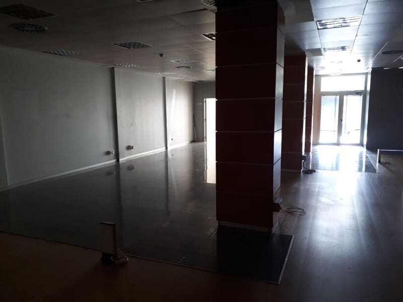 Komercyjne na sprzedaż w Ferrol - 120 000 € (Ref: 6343552)