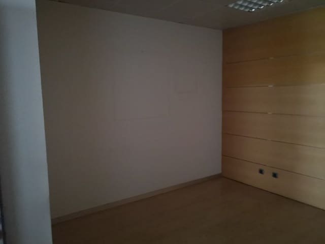 Kommersiell til salgs i Ferrol - € 110 300 (Ref: 6437874)