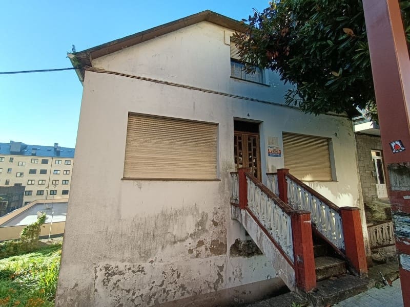 6 soveværelse Byhus til salg i Fene - € 130.000 (Ref: 6448670)