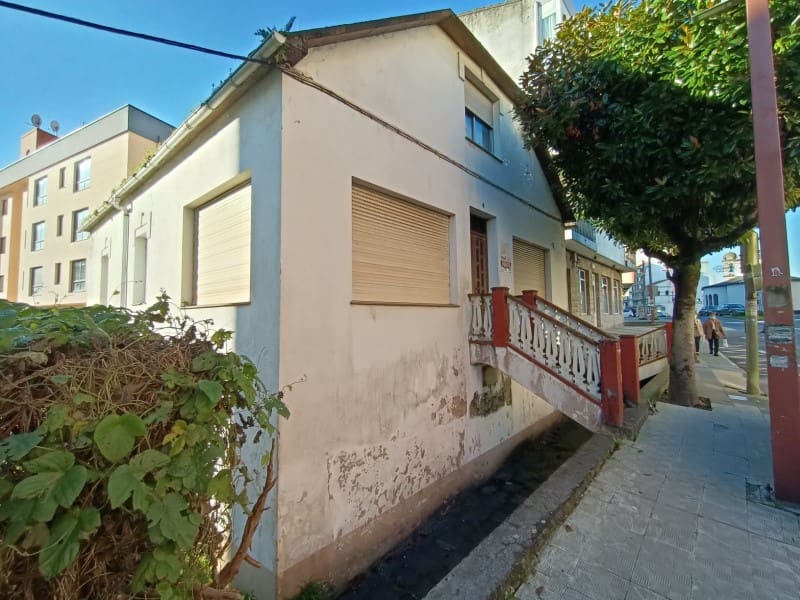 6 soveværelse Byhus til salg i Fene - € 130.000 (Ref: 6448670)