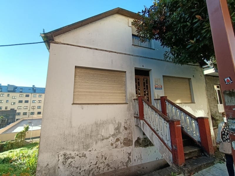 6 soveværelse Byhus til salg i Fene - € 130.000 (Ref: 6448670)