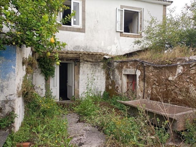 8 bedroom Finca/Country House for sale in Ferrol with garage - € 280,000 (Ref: 6922410)