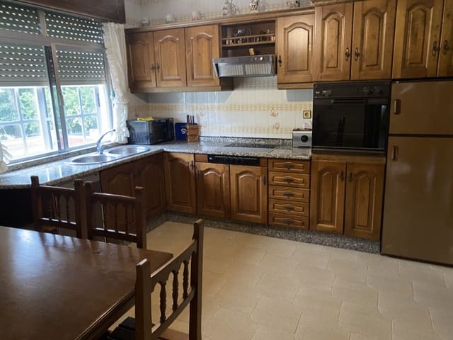 6 slaapkamer Villa te koop in Ares - € 420.000 (Ref: 6939286)