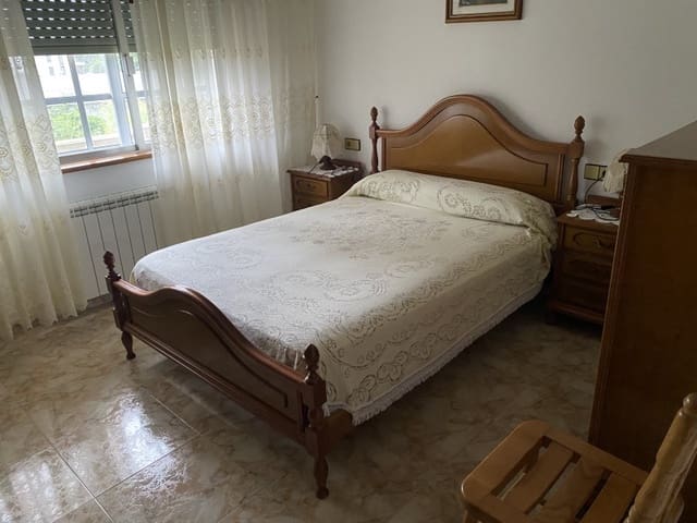 6 slaapkamer Villa te koop in Ares - € 420.000 (Ref: 6939286)