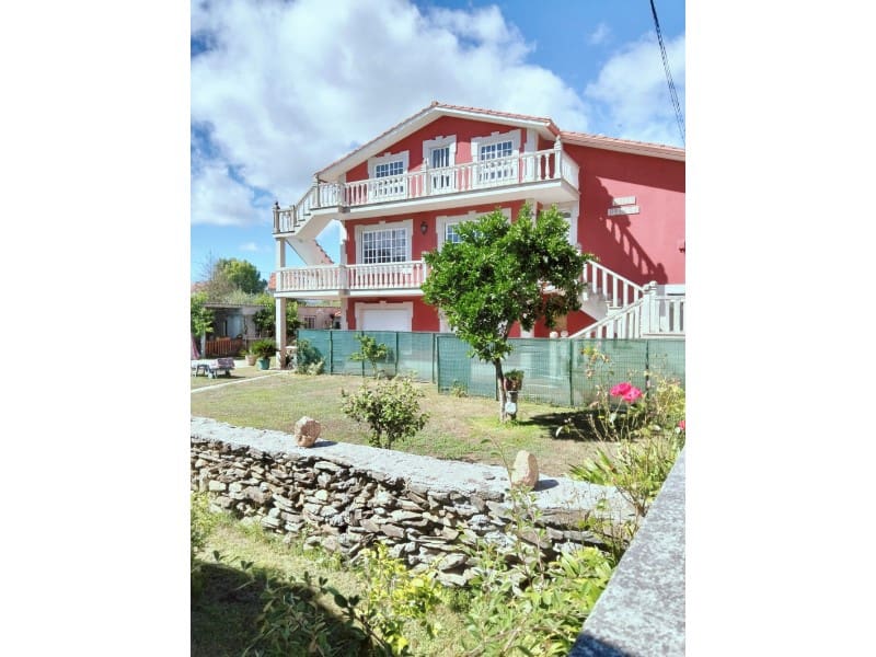 6 soveværelse Villa til salg i Ares - € 420.000 (Ref: 6939286)