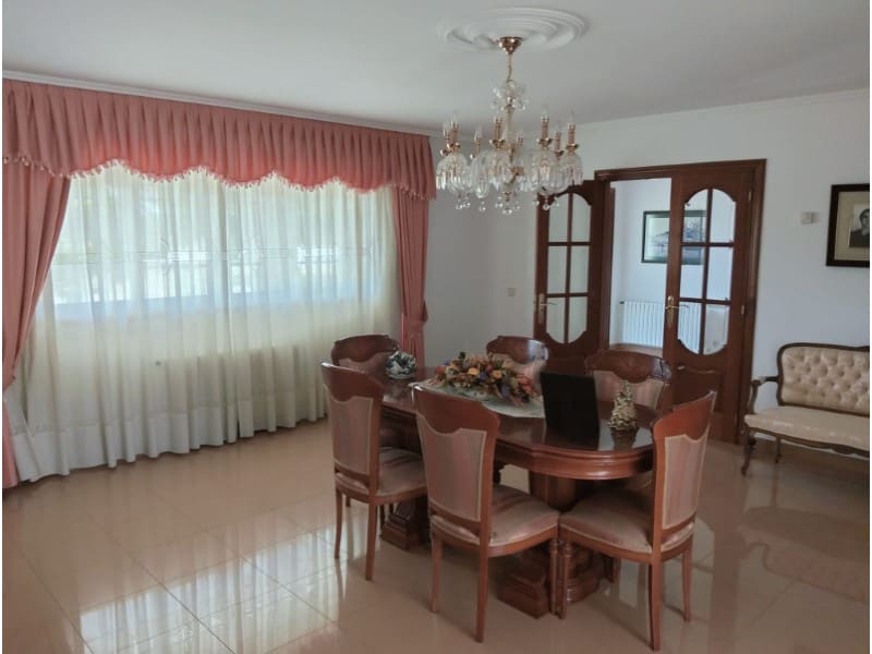 5 soveværelse Villa til salg i Ferrol - € 365.000 (Ref: 7011861)