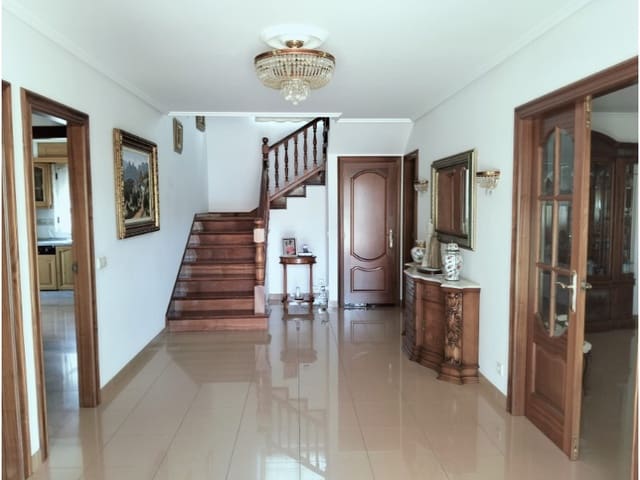 5 soverom Villa til salgs i Ferrol - € 365 000 (Ref: 7011861)