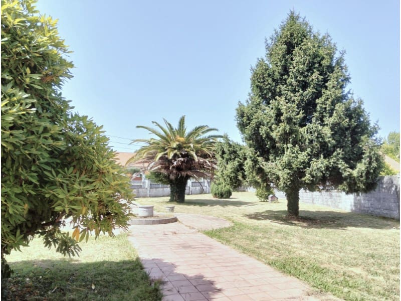 5 soveværelse Villa til salg i Ferrol - € 365.000 (Ref: 7011861)