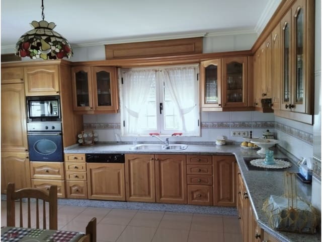 5 soverom Villa til salgs i Ferrol - € 365 000 (Ref: 7011861)
