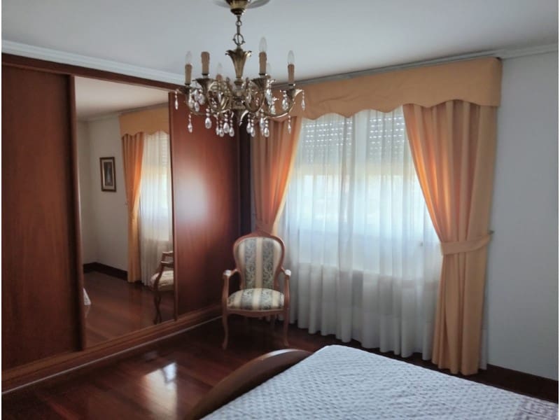 5 soveværelse Villa til salg i Ferrol - € 365.000 (Ref: 7011861)