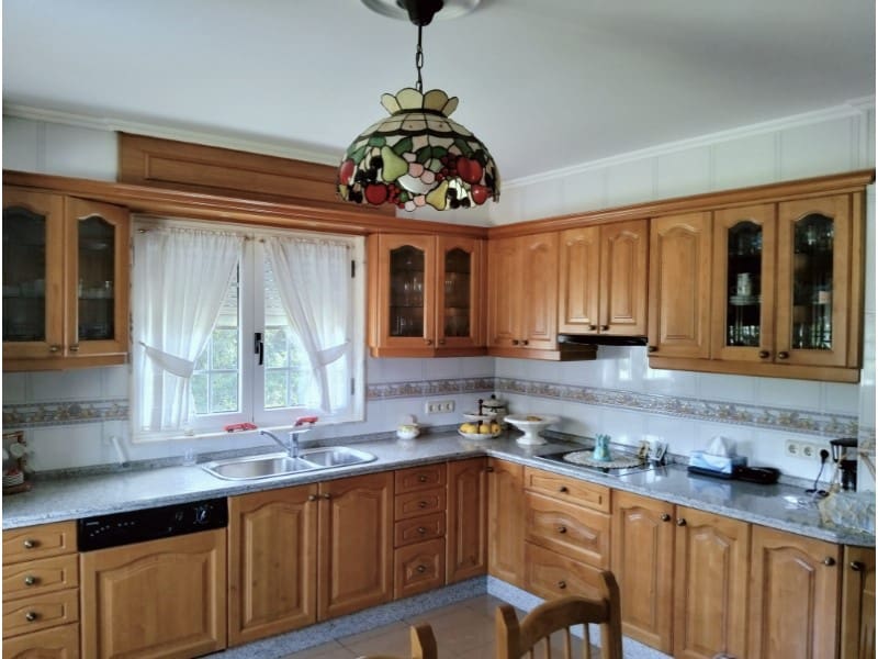 5 soveværelse Villa til salg i Ferrol - € 365.000 (Ref: 7011861)