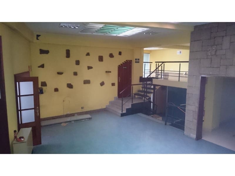 Erhverv til salg i Ferrol - € 490.000 (Ref: 7019548)