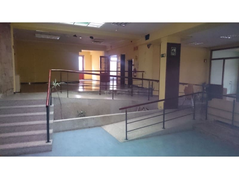 Erhverv til salg i Ferrol - € 490.000 (Ref: 7019548)