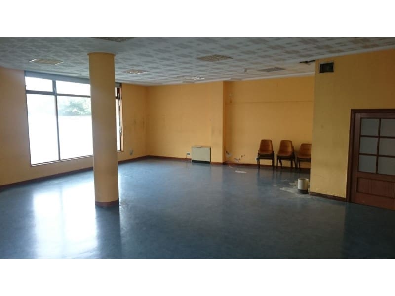 Erhverv til salg i Ferrol - € 490.000 (Ref: 7019548)