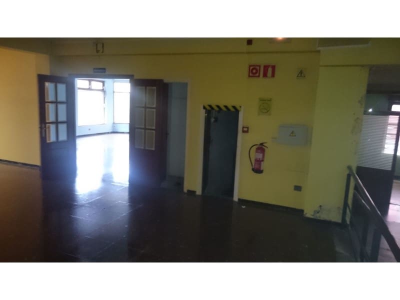 Erhverv til salg i Ferrol - € 490.000 (Ref: 7019548)