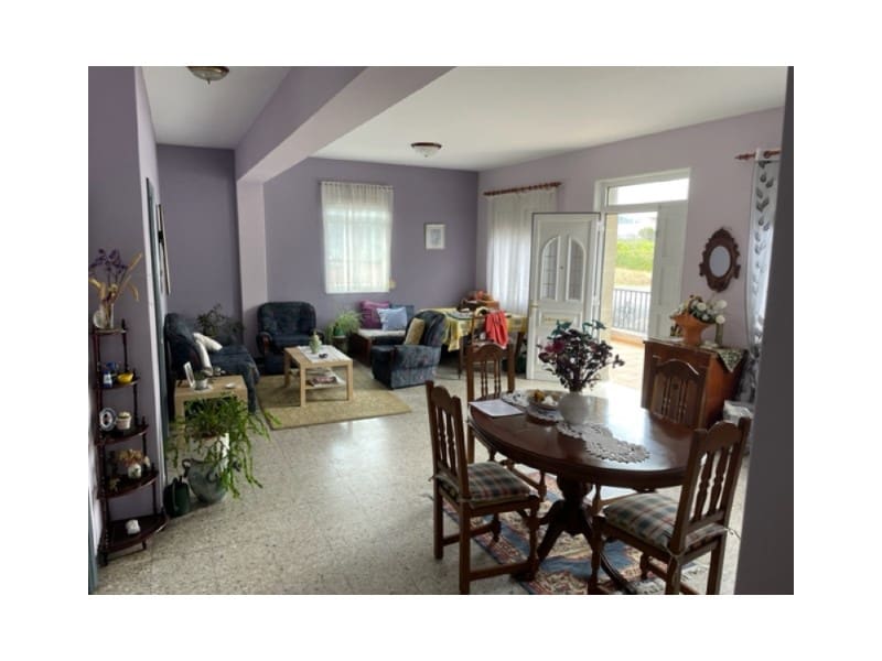 4 soveværelse Villa til salg i Mino - € 188.000 (Ref: 7074253)