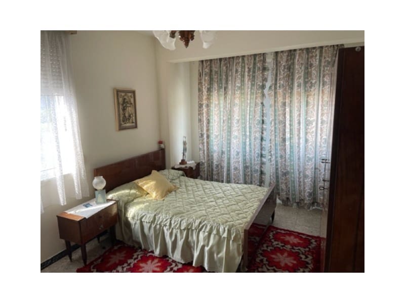 4 soveværelse Villa til salg i Mino - € 188.000 (Ref: 7074253)