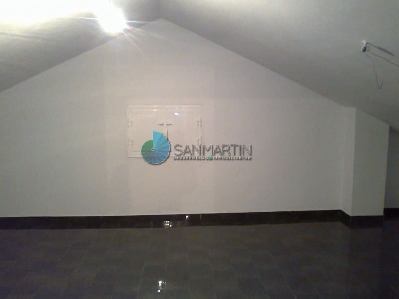 4 soveværelse Semi-Rækkehus til salg i Ferrol - € 240.000 (Ref: 7259114)