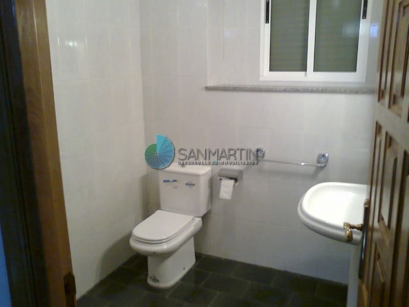 4 soveværelse Semi-Rækkehus til salg i Ferrol - € 240.000 (Ref: 7259114)