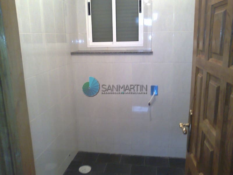 4 soveværelse Semi-Rækkehus til salg i Ferrol - € 240.000 (Ref: 7259114)