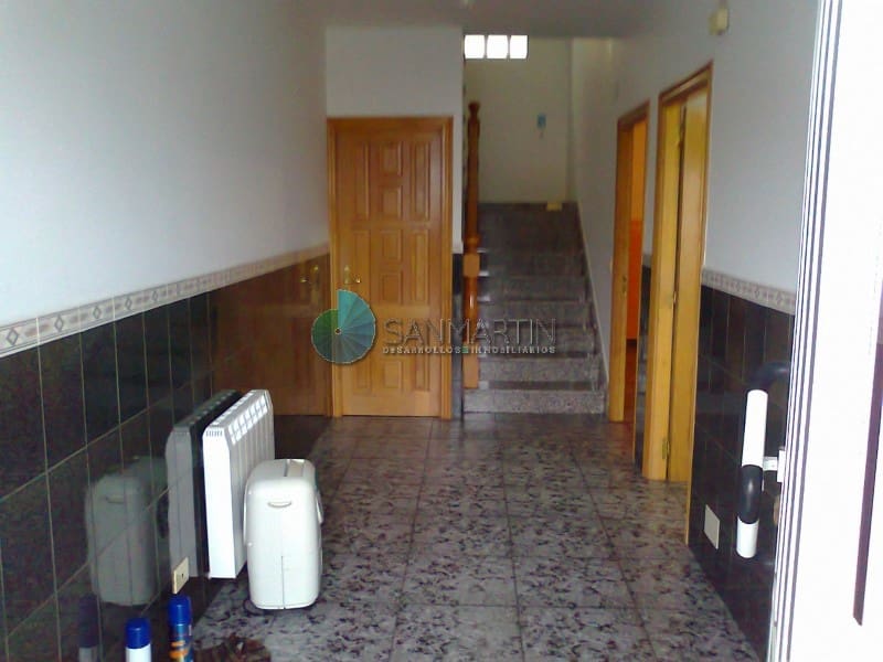 4 soveværelse Semi-Rækkehus til salg i Ferrol - € 240.000 (Ref: 7259114)