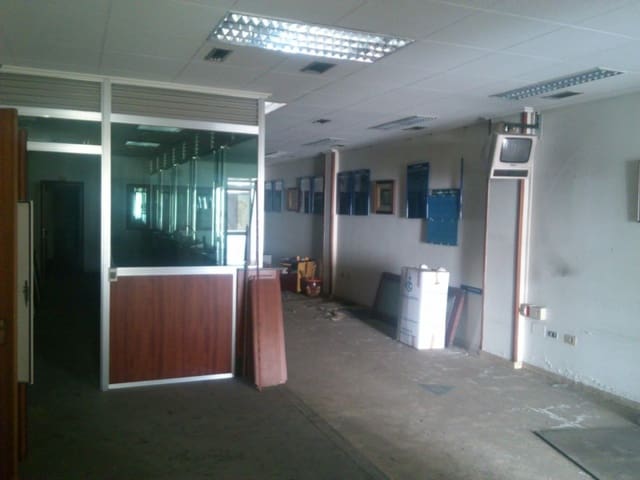 Erhverv til salg i Narón - € 71.900 (Ref: 7287530)