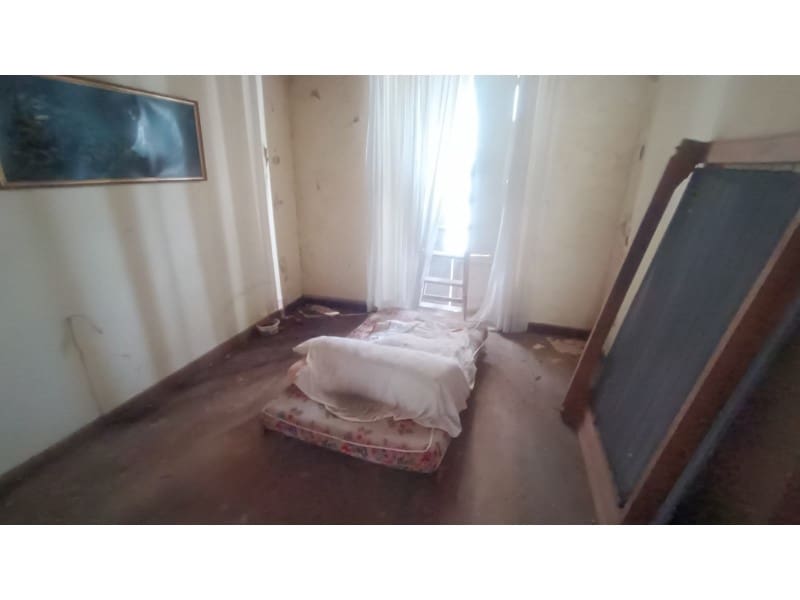 5 slaapkamer Huis te koop in Ortigueira - € 28.000 (Ref: 7527020)