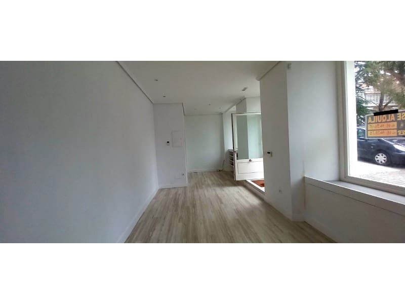 Erhverv til leje i Ferrol - € 550 (Ref: 7537722)