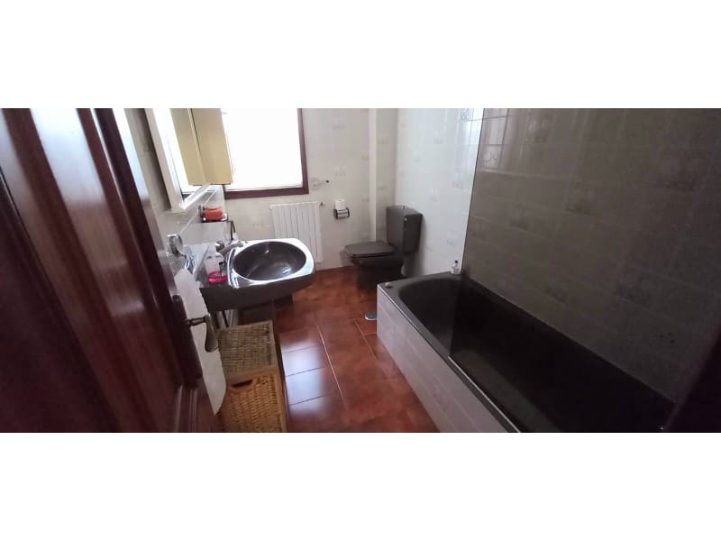 4 sypialnia Mieszkanie na sprzedaż w Ferrol - 250 000 € (Ref: 7597182)