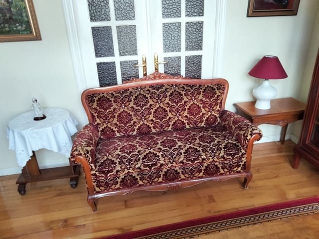 4 bedroom Flat for sale in Ferrol - € 110,000 (Ref: 7681842)