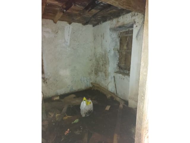 Finca/Country House for sale in San Sadurniño - € 75,000 (Ref: 7786590)