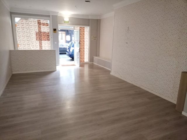 Erhverv til leje i Narón - € 700 (Ref: 7901529)