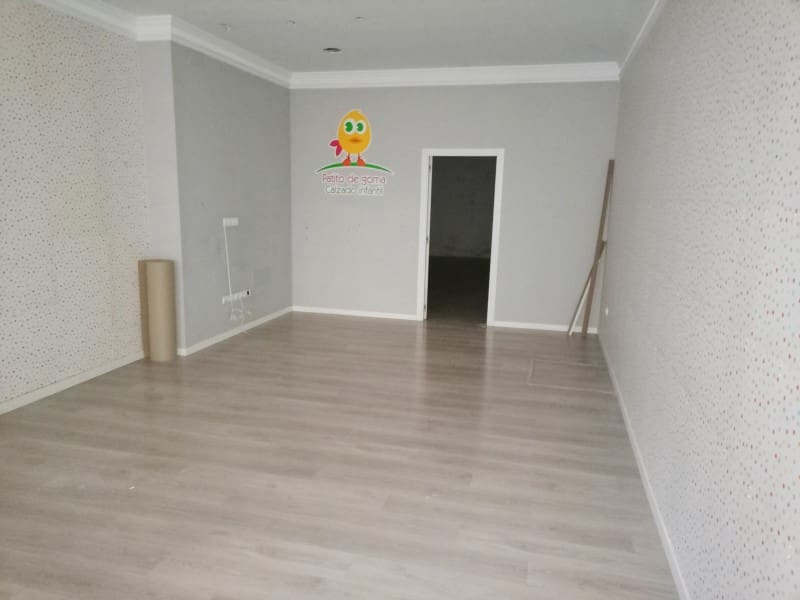 Erhverv til leje i Naron - € 700 (Ref: 7901529)