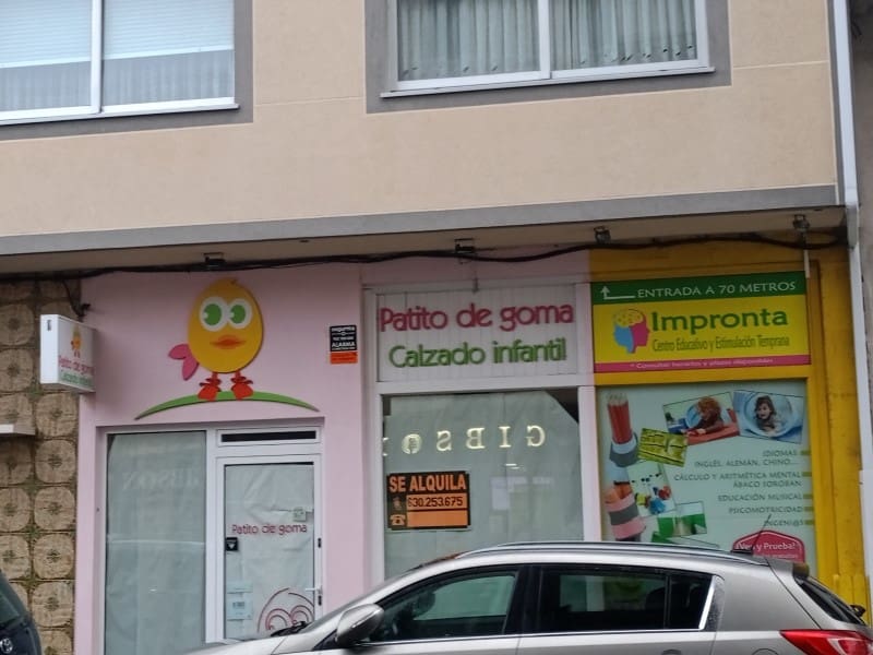 Erhverv til leje i Naron - € 700 (Ref: 7901529)