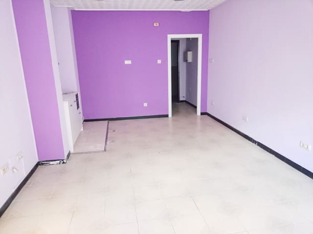 Erhverv til leje i Ferrol - € 400 (Ref: 7991643)