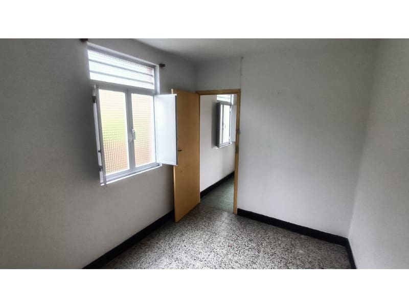 4 soveværelse Byhus til salg i Ferrol - € 92.000 (Ref: 8126600)