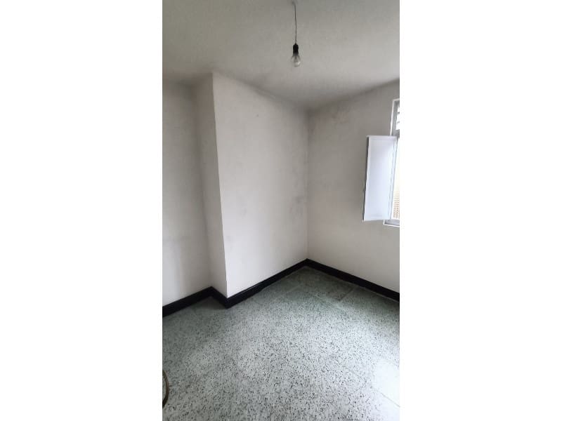 4 soveværelse Byhus til salg i Ferrol - € 92.000 (Ref: 8126600)