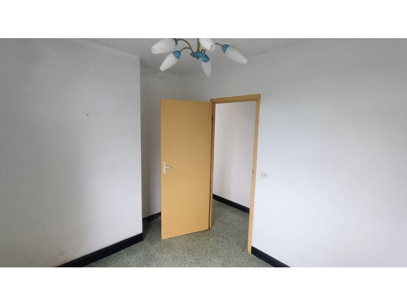 4 soveværelse Byhus til salg i Ferrol - € 92.000 (Ref: 8126600)