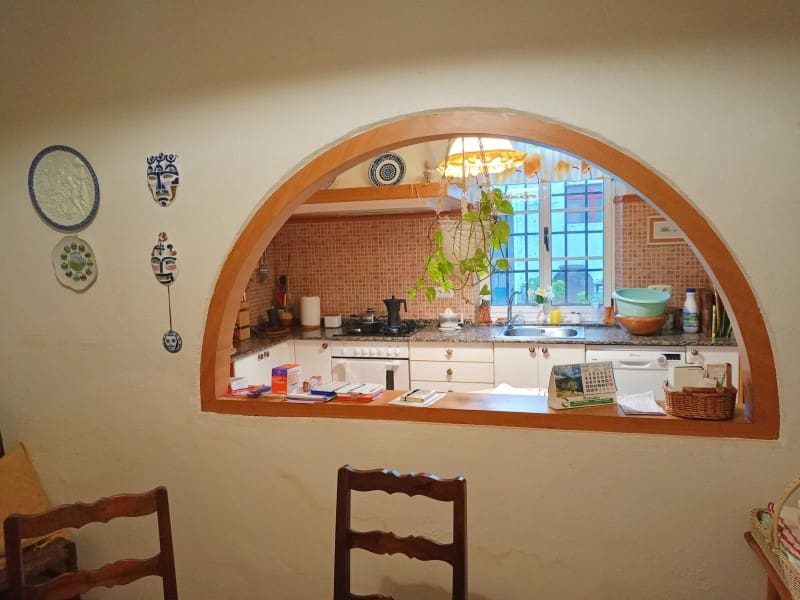 5 bedroom Villa for sale in Ferrol with garage - € 278,000 (Ref: 8244260)