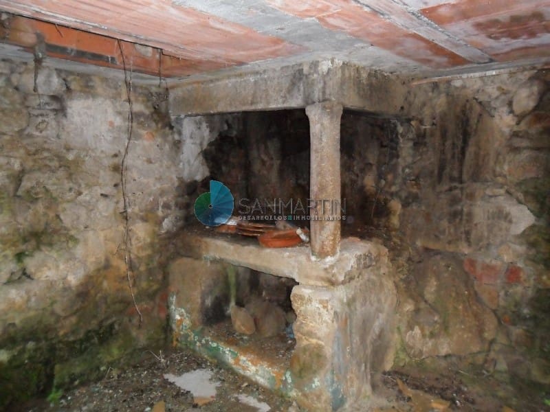 Byhus til salg i Ferrol - € 22.000 (Ref: 8343258)