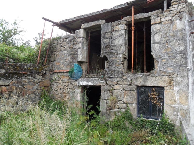 Byhus til salg i Ferrol - € 22.000 (Ref: 8343258)