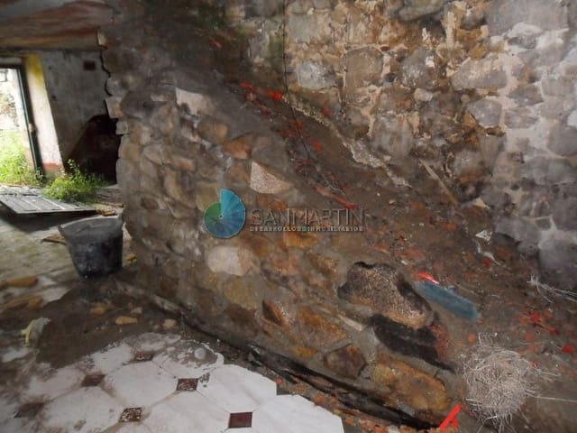 Dom na sprzedaż w Ferrol - 22 000 € (Ref: 8343258)