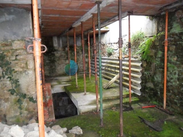 Dom na sprzedaż w Ferrol - 22 000 € (Ref: 8343258)