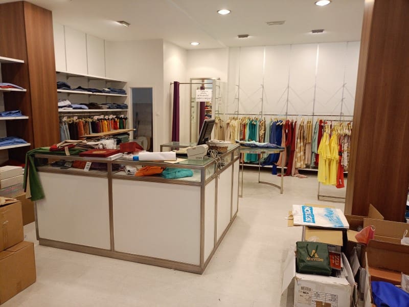 Commercial for rent in Ferrol - € 900 (Ref: 8348381)