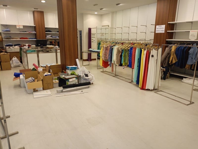 Commercial for rent in Ferrol - € 900 (Ref: 8348381)