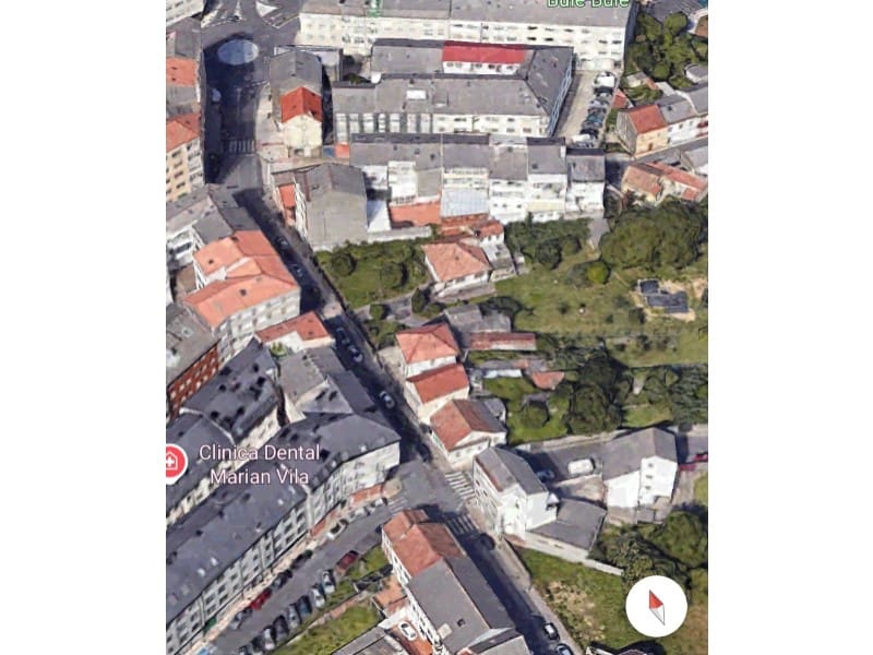 5 soveværelse Byhus til salg i Naron med garage - € 100.000 (Ref: 8500504)