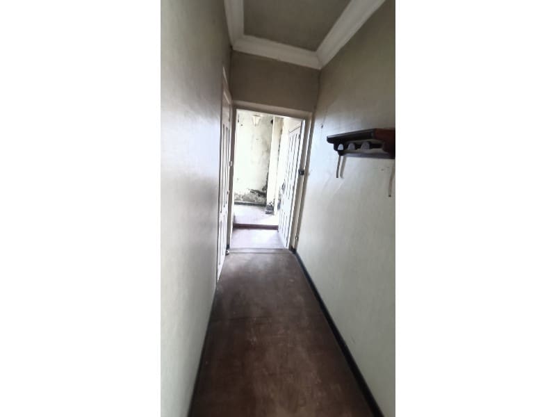 5 soveværelse Byhus til salg i Naron med garage - € 100.000 (Ref: 8500504)